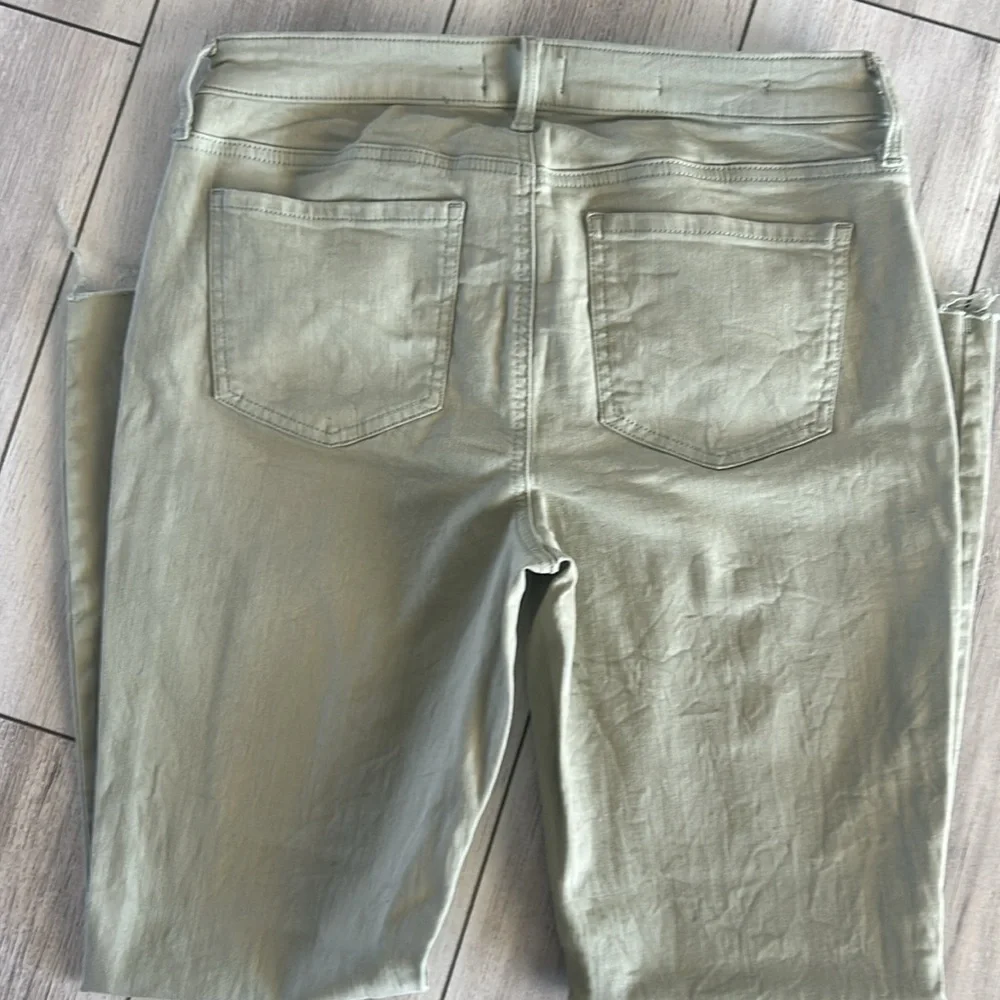 NYDJ Alina legging jegging jeans in green size 4